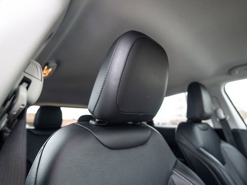 Used 2019 Jeep Compass Latitude w/ Cold Weather Group image 14