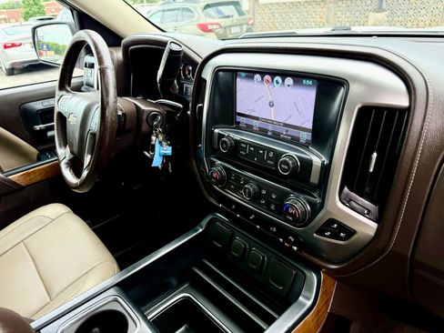 Used 2017 Chevrolet Silverado 1500 LTZ w/ LTZ Plus Package RWD image 31