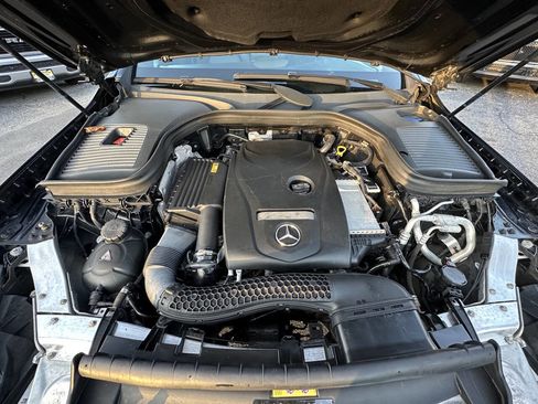 Used 2018 Mercedes-Benz GLC 300 4MATIC image 28