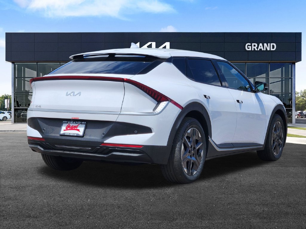 New 2026 Kia EV6 Light AWD/4WD image 5