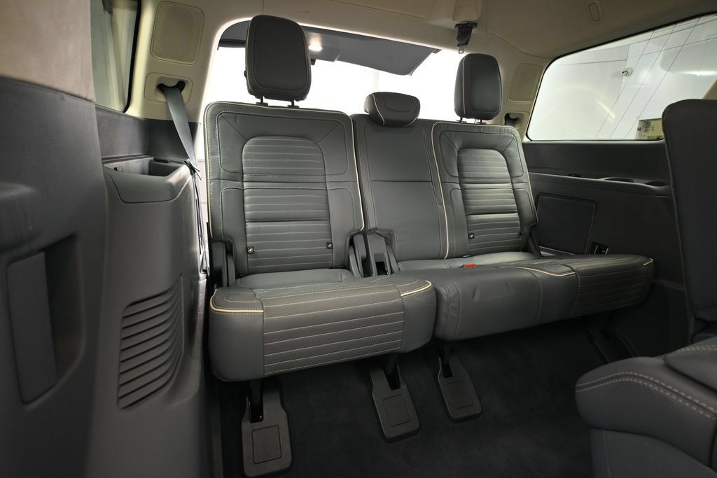 Used 2019 Lincoln Navigator Black Label AWD/4WD image 41