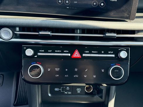 Used 2025 Hyundai Tucson SEL image 25