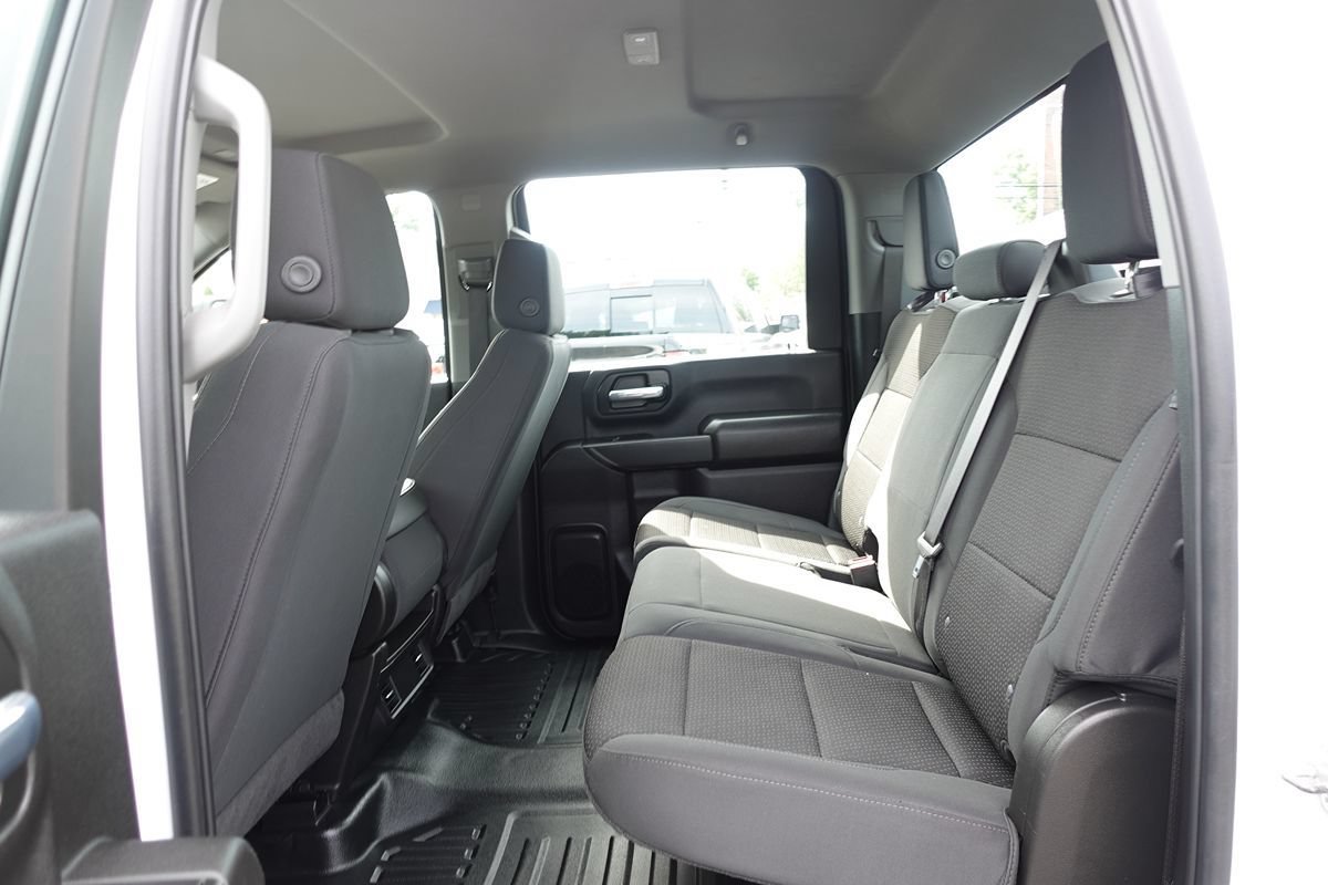 Used 2025 Chevrolet Silverado 2500 W/T AWD/4WD image 23
