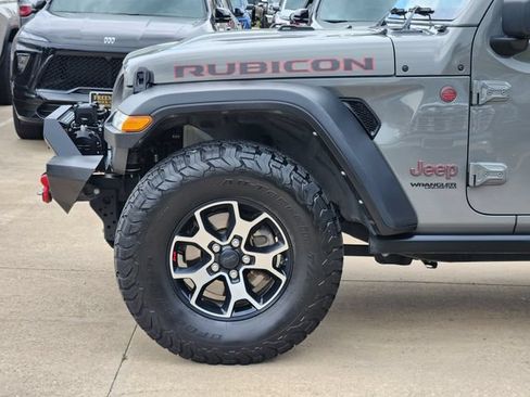 Used 2022 Jeep Wrangler Unlimited Rubicon w/ Cold Weather Group AWD/4WD image 8