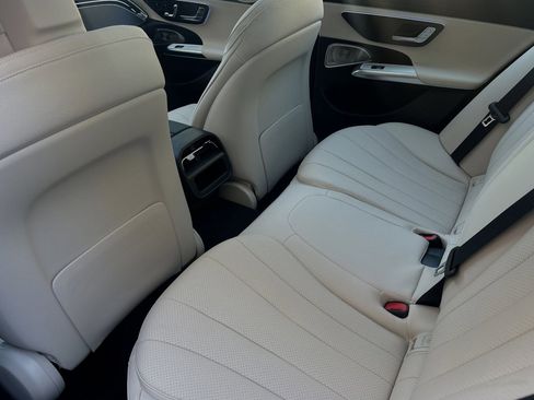 New 2025 Mercedes-Benz E 350 4MATIC Sedan image 14