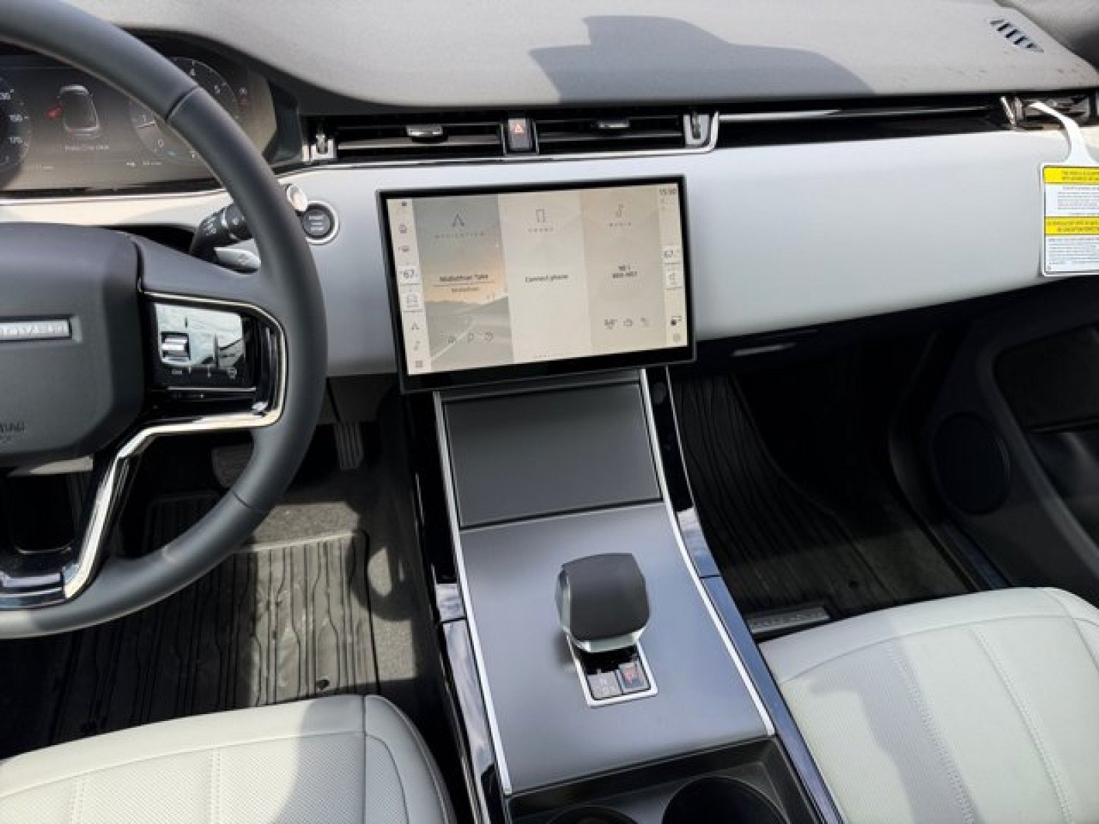 New 2026 Land Rover Range Rover Evoque S AWD/4WD image 14
