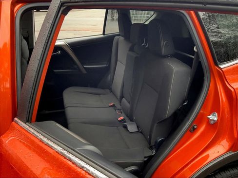 Used 2016 Toyota RAV4 XLE image 20