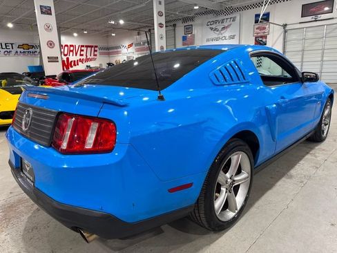 Used 2010 Ford Mustang GT RWD image 5