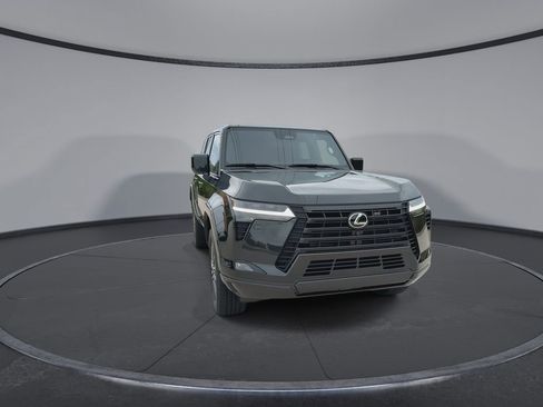 Used 2024 Lexus GX 550 w/ Accessory Package (Z1) AWD/4WD image 3