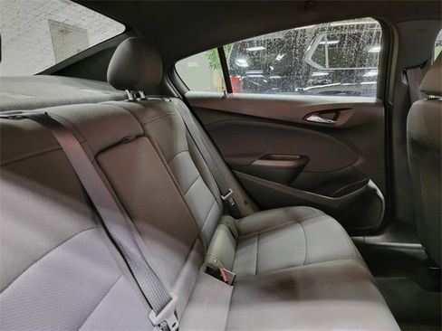 Used 2019 Chevrolet Cruze LT w/ Convenience Package image 14