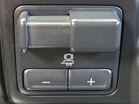 Used 2021 Chevrolet Silverado 1500 RST w/ Texas Edition Plus image 18