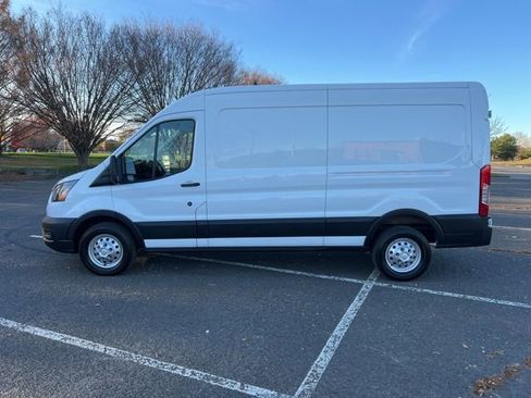 Used 2023 Ford Transit 250 Medium Roof AWD w/ Load Area Protection Package image 6