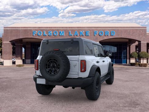 New 2026 Ford Bronco Outer Banks w/ Sasquatch Package AWD/4WD image 8