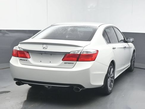 Used 2014 Honda Accord Sport image 7