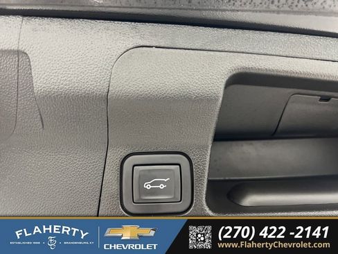 Used 2023 GMC Acadia SLE w/ Driver Convenience Package image 21