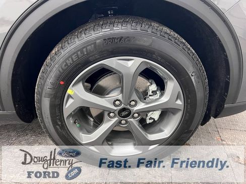 New 2026 Ford Escape ST-Line w/ Tech Pack #1 image 17