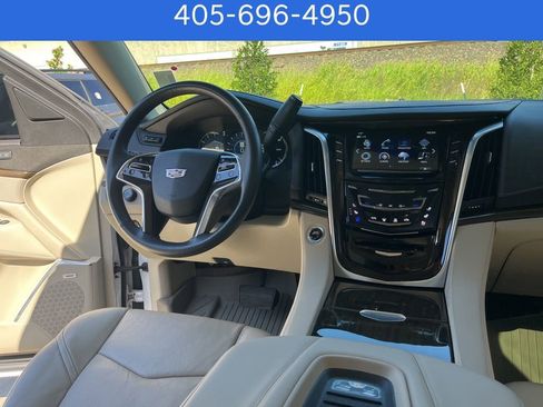 Used 2020 Cadillac Escalade Premium Luxury w/ LPO, Radiant Package image 31