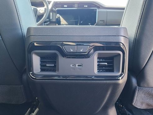 New 2026 GMC Sierra 2500 AT4 w/ AT4 Premium Plus Package image 50