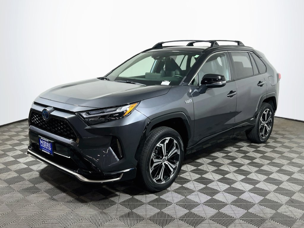 Certified 2023 Toyota RAV4 XSE w/ Weather Package AWD/4WD image 3