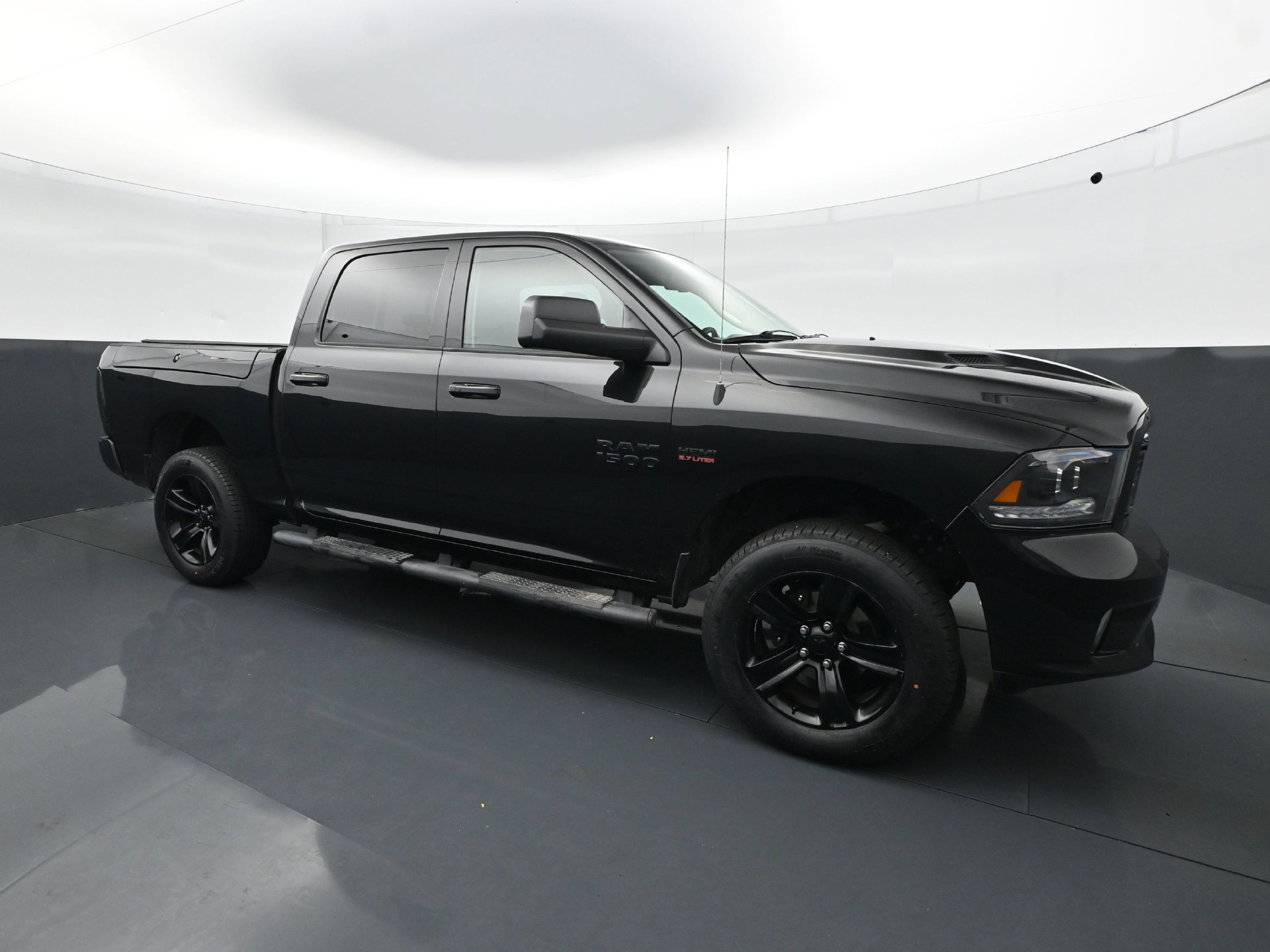 Used 2015 RAM 1500 Sport w/ Black Ram 1500 Sport Group AWD/4WD image 9