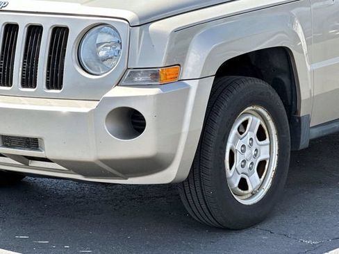 Used 2010 Jeep Patriot Sport FWD image 5