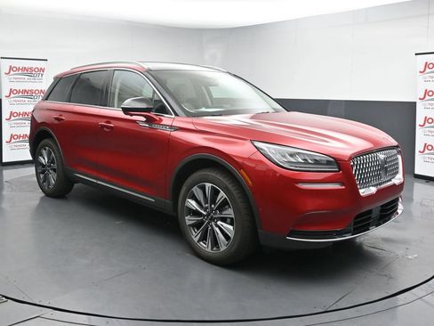 Used 2022 Lincoln Corsair Reserve w/ Equipment Group 201A AWD/4WD image 2