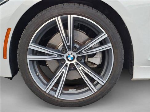 Used 2021 BMW 330i Sedan w/ Premium Package RWD image 29