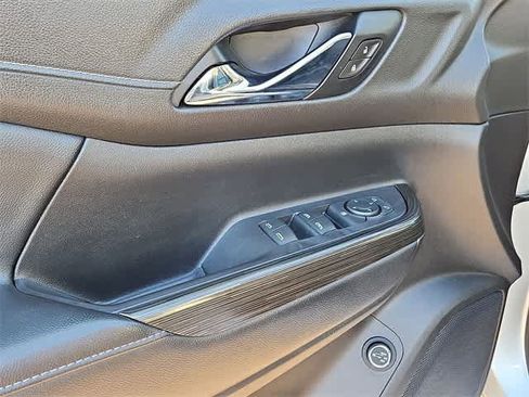 Certified 2020 GMC Acadia SLT image 30