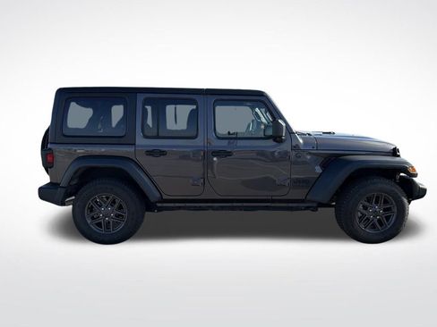 Used 2024 Jeep Wrangler Sport S image 9