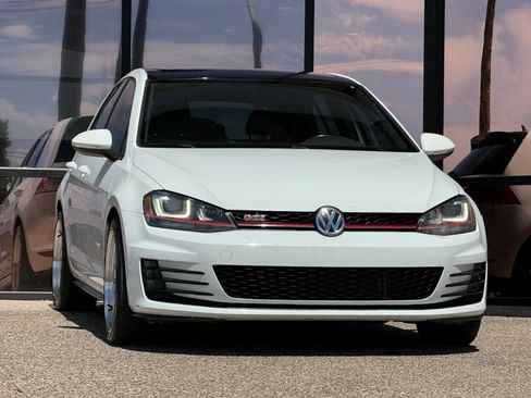 Used 2016 Volkswagen GTI SE w/ Lighting Package (SEL) image 18