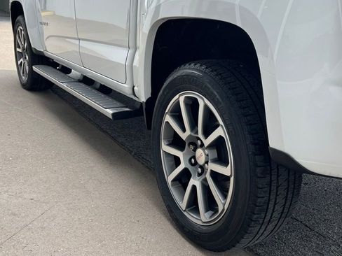 Used 2020 GMC Canyon Denali AWD/4WD image 9