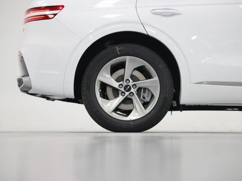 New 2026 Genesis GV70 2.5T AWD/4WD image 17