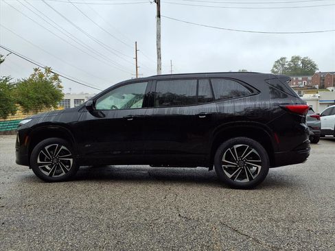 New 2026 Buick Enclave Sport Touring w/ LPO, Floor Liner Package image 27