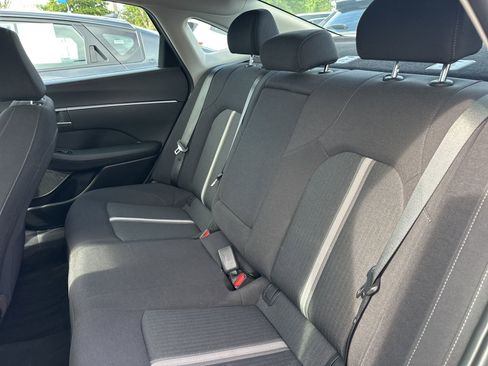 Used 2025 Hyundai Sonata SEL FWD image 12