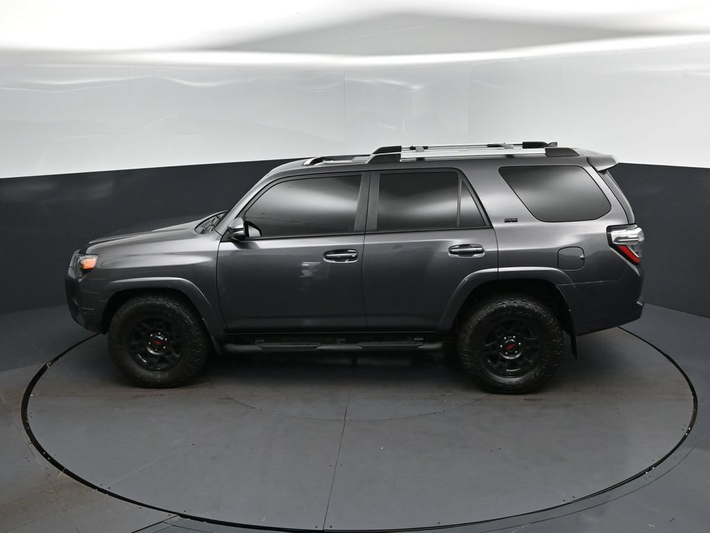 Used 2021 Toyota 4Runner SR5 Premium w/ Moonroof Package RWD image 32