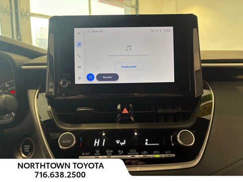 Used 2024 Toyota Corolla SE image 9