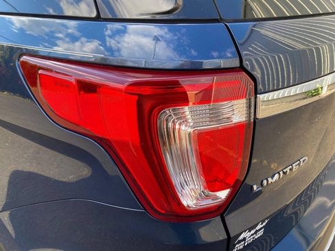 Used 2017 Ford Explorer Limited w/ Equipment Group 301A image 14