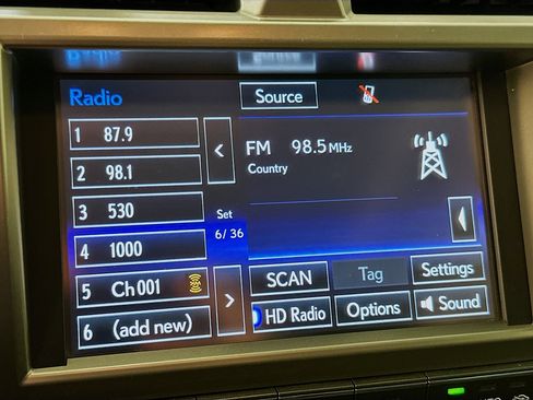 Used 2014 Lexus GX 460 image 21