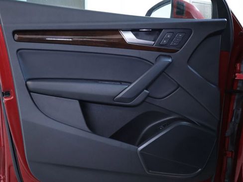 Used 2018 Audi Q5 2.0T Premium Plus w/ Premium Plus Package image 14