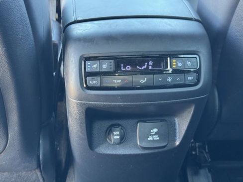 Used 2025 Hyundai Palisade Calligraphy image 16