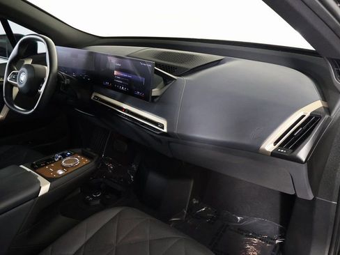 Used 2024 BMW iX xDrive50 w/ Premium Package image 9