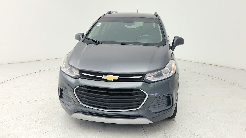 Used 2018 Chevrolet Trax LT w/ LT Convenience Package FWD image 2