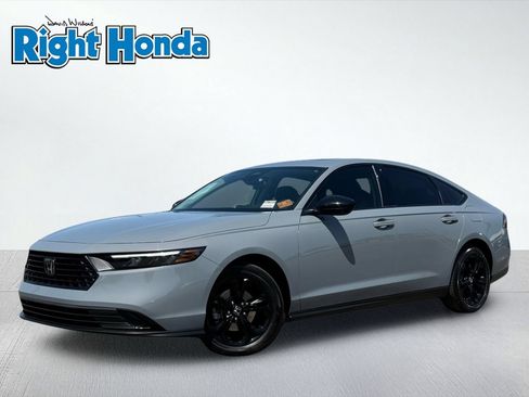 Used 2025 Honda Accord SE image 2