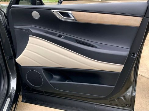 Used 2024 Genesis GV80 2.5T image 22