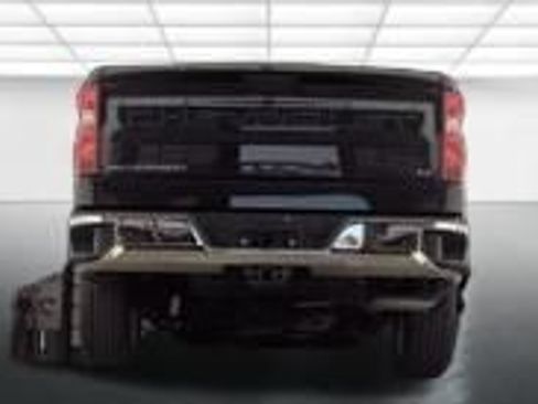 Used 2023 Chevrolet Silverado 1500 LT AWD/4WD image 14