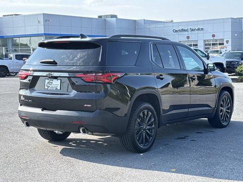 Used 2023 Chevrolet Traverse RS AWD/4WD image 25
