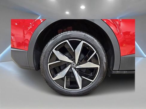 Certified 2025 Volkswagen ID.4 Pro S AWD/4WD image 6
