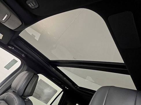 New 2025 Lincoln Navigator Reserve w/ Jet Appearance Package image 14