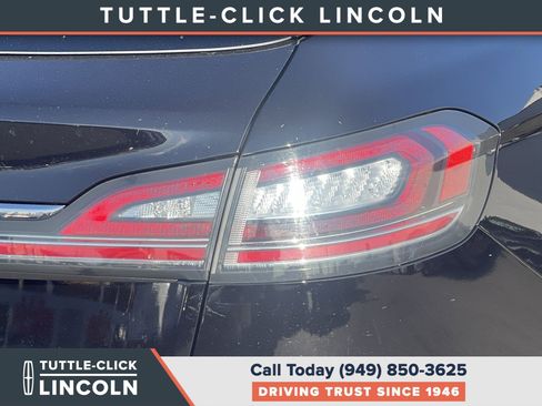 Certified 2022 Lincoln Nautilus Reserve w/ Luxury Package image 9