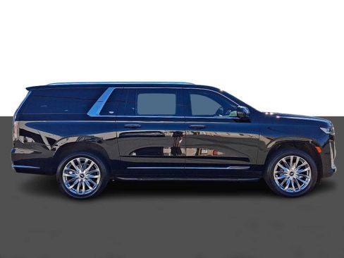 Used 2024 Cadillac Escalade ESV Premium Luxury AWD/4WD image 6